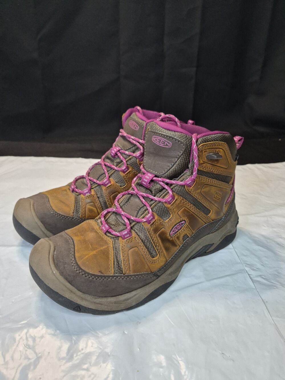 KEEN Circadia Mid Waterproof Women's Hiking Work Boots Shoes Brown Purple 9.5